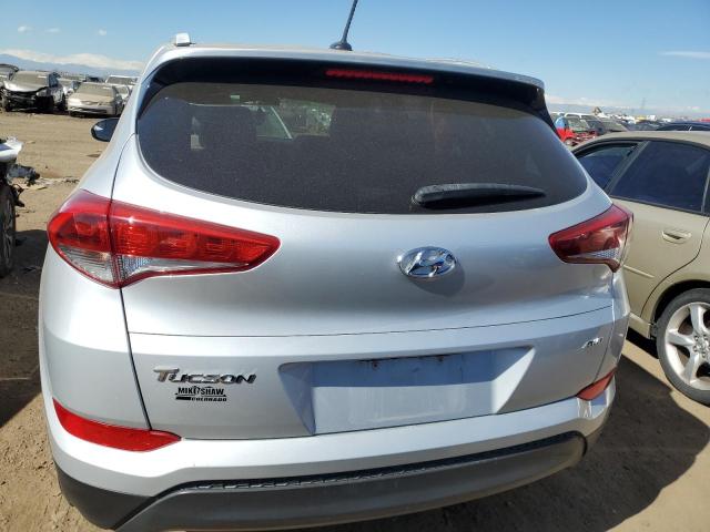 KM8J3CA49HU297686 - 2017 HYUNDAI TUCSON LIMITED SILVER photo 6