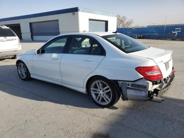 WDDGF4HB0DR253675 - 2013 MERCEDES-BENZ C 250 WHITE photo 2