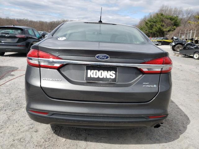 3FA6P0LU7HR120822 - 2017 FORD FUSION SE HYBRID GRAY photo 6