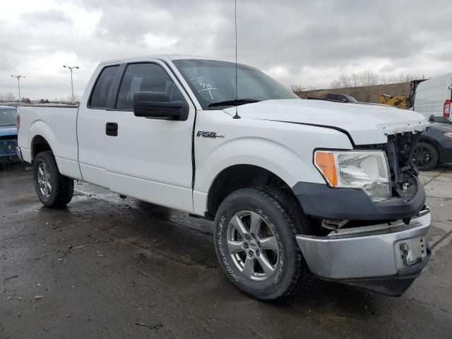 1FTFX1EF1DKF33610 - 2013 FORD F150 SUPER CAB WHITE photo 4