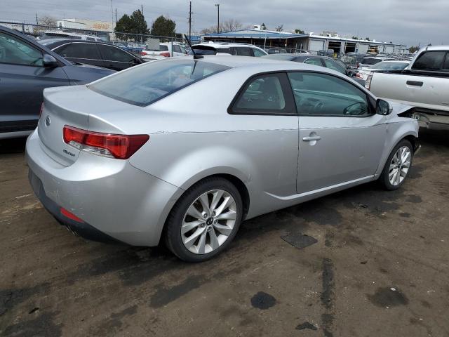 KNAFU6A27D5709080 - 2013 KIA FORTE EX SILVER photo 3