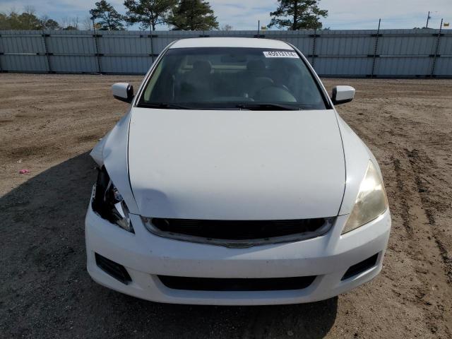 JHMCM56347C013048 - 2007 HONDA ACCORD SE WHITE photo 5