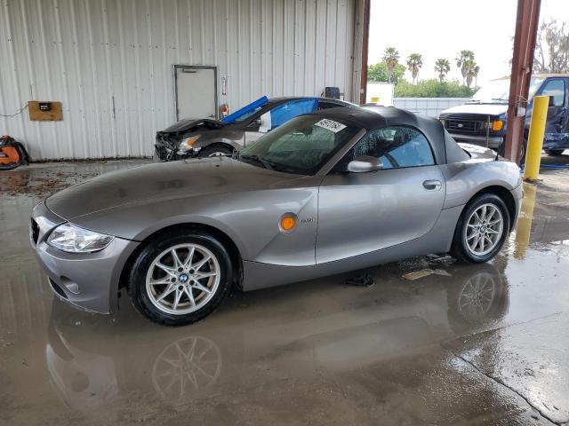 4USBT335X4LR67206 - 2004 BMW Z4 2.5 GRAY photo 1