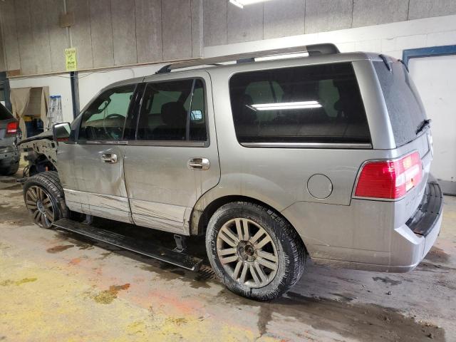 5LMFU28548LJ19036 - 2008 LINCOLN NAVIGATOR SILVER photo 2