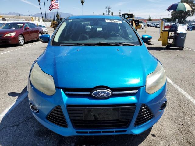 1FAHP3N20CL145462 - 2012 FORD FOCUS TITANIUM BLUE photo 5