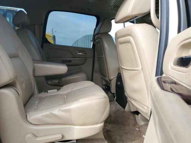 1GYFC26219R160235 - 2009 CADILLAC ESCALADE ESV LUXURY CREAM photo 10