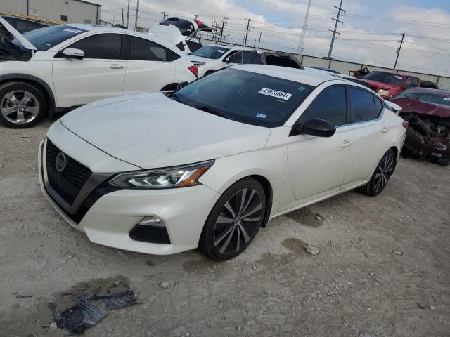 1N4BL4CV1KC137597 - 2019 NISSAN ALTIMA SR WHITE photo 1