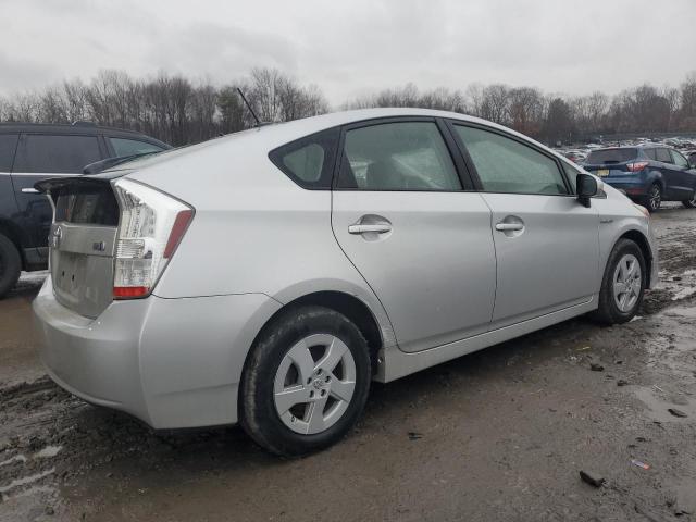 JTDKN3DU1B5308261 - 2011 TOYOTA PRIUS SILVER photo 3