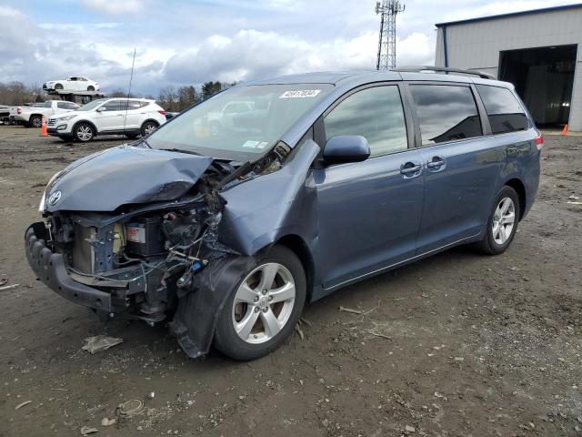 2014 TOYOTA SIENNA LE, 