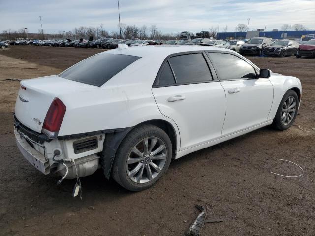 2C3CCABG8FH882404 - 2015 CHRYSLER 300 S WHITE photo 3