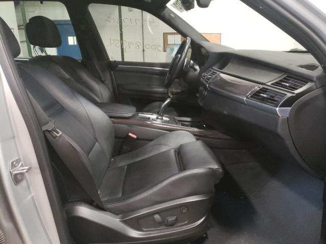 5UXZV8C52D0C15319 - 2013 BMW X5 XDRIVE50I SILVER photo 5