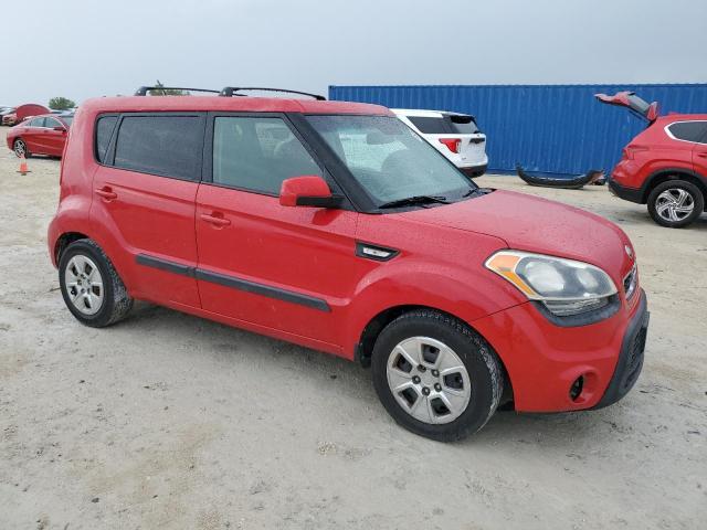 KNDJT2A5XD7611331 - 2013 KIA SOUL RED photo 4