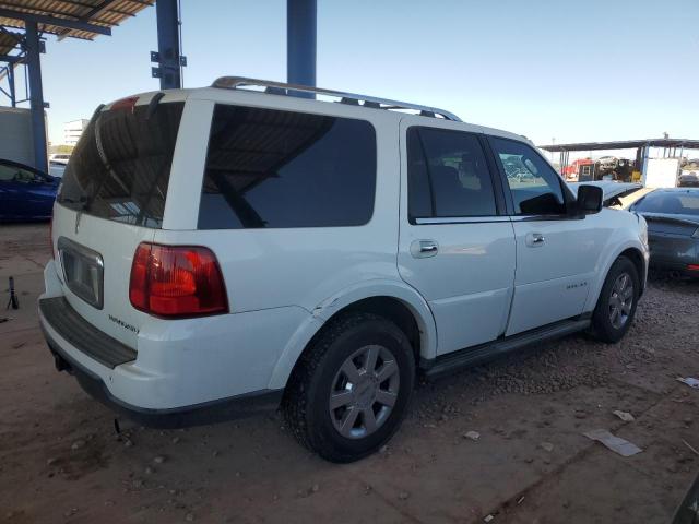 5LMFU28546LJ18448 - 2006 LINCOLN NAVIGATOR WHITE photo 3