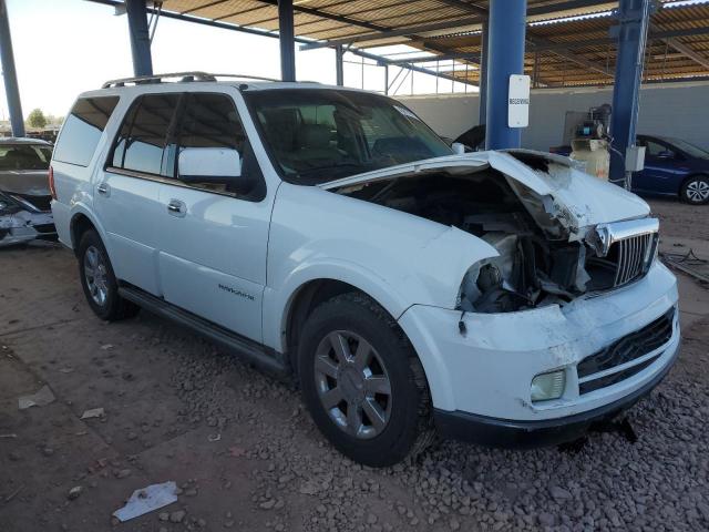 5LMFU28546LJ18448 - 2006 LINCOLN NAVIGATOR WHITE photo 4