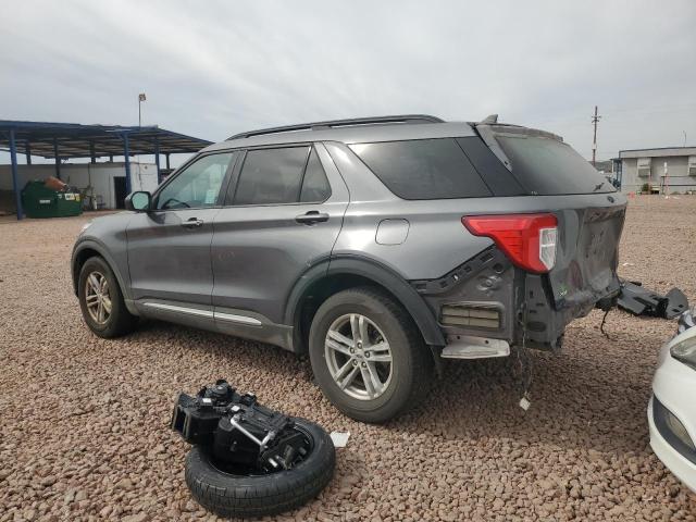 1FMSK7DH3NGB01667 - 2022 FORD EXPLORER XLT GRAY photo 2