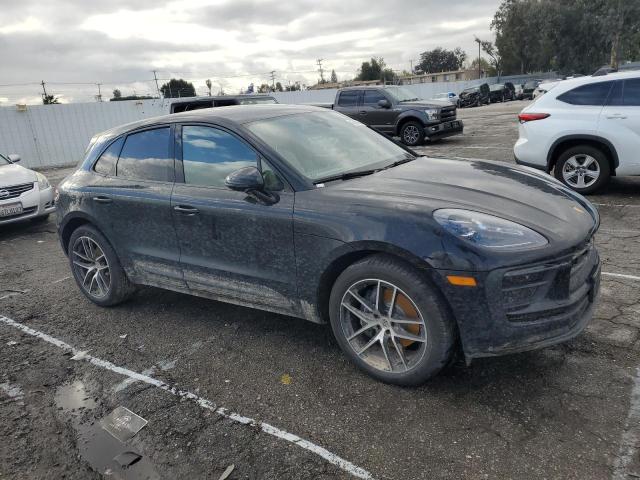 WP1AA2A58PLB06355 - 2023 PORSCHE MACAN BASE BLACK photo 4