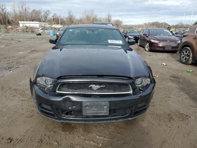 1ZVBP8AM1E5231131 - 2014 FORD MUSTANG BLACK photo 5