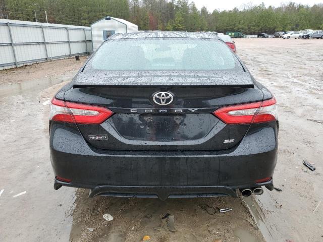 4T1B11HKXJU586634 - 2018 TOYOTA CAMRY L BLACK photo 6