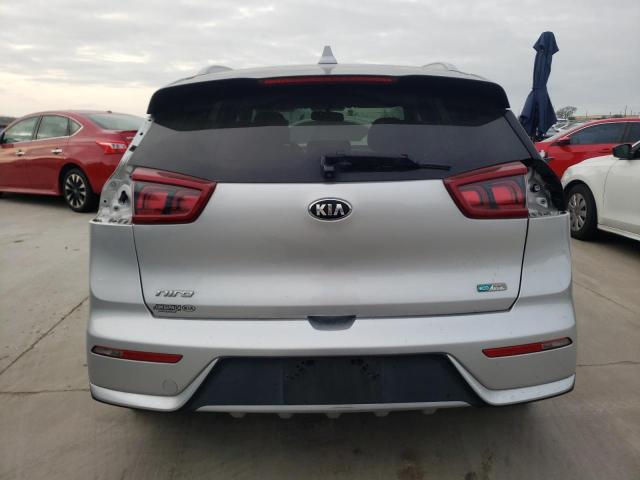 KNDCB3LC3H5067270 - 2017 KIA NIRO FE SILVER photo 6