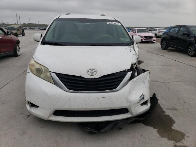 5TDKK3DC4ES407526 - 2014 TOYOTA SIENNA LE WHITE photo 5