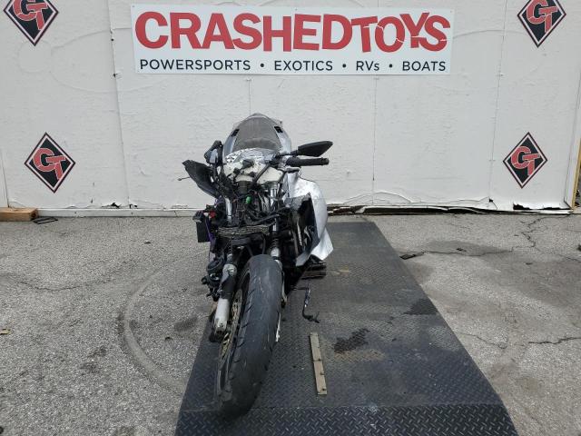 JH2RC46028M000221 - 2008 HONDA VFR800 GRAY photo 2