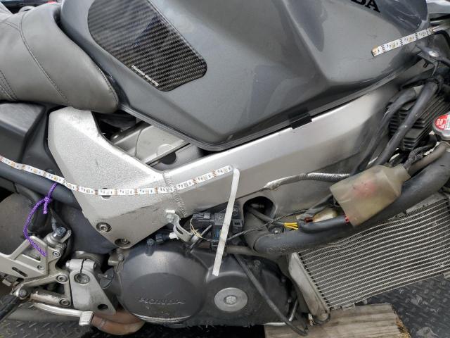 JH2RC46028M000221 - 2008 HONDA VFR800 GRAY photo 5