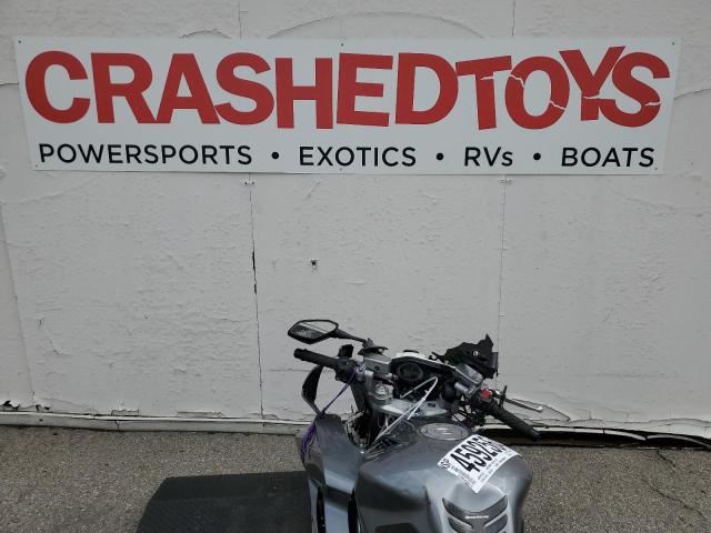 JH2RC46028M000221 - 2008 HONDA VFR800 GRAY photo 8