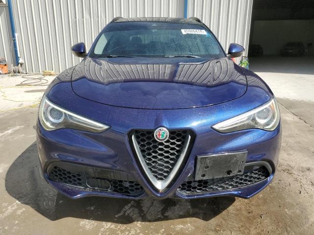 ZASFAKPNXJ7B98882 - 2018 ALFA ROMEO STELVIO SPORT Blau Foto 5