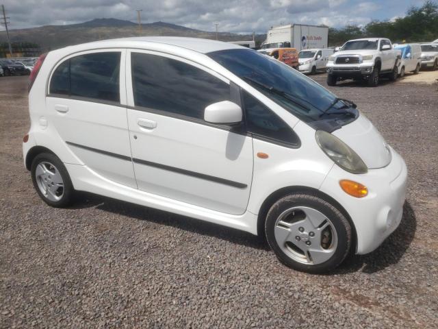 JA3215H18CU020749 - 2012 MITSUBISHI I MIEV ES WHITE photo 4