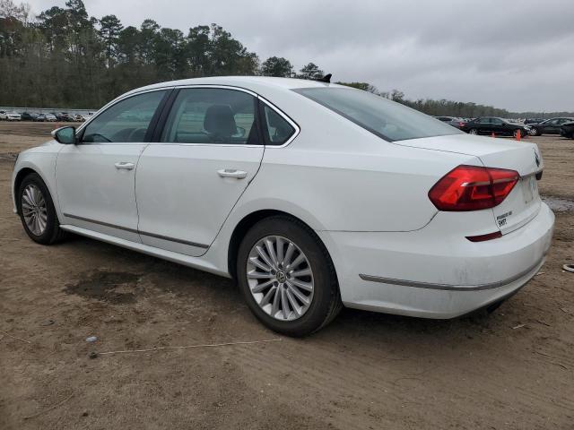 1VWBT7A36GC048433 - 2016 VOLKSWAGEN PASSAT SE WHITE photo 2