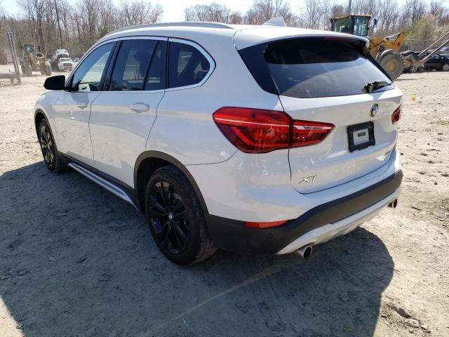 WBXJG9C09L5P25798 - 2020 BMW X1 XDRIVE28I WHITE photo 2