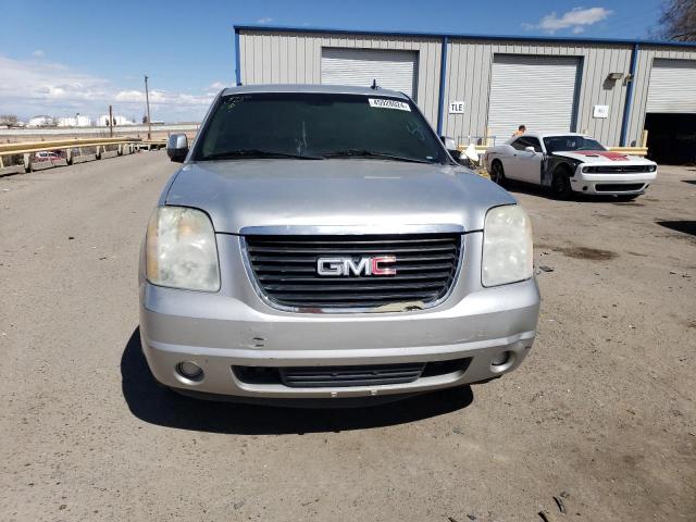 1GKMCAE38AR186079 - 2010 GMC YUKON SLE SILVER photo 5