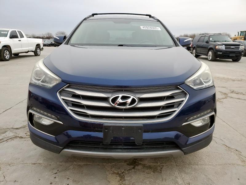 5XYZU3LB5JG507711 - 2018 HYUNDAI SANTA FE S BLUE photo 5