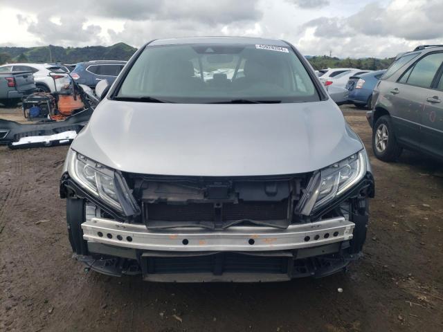 5FNRL6H74JB097628 - 2018 HONDA ODYSSEY EXL SILVER photo 5