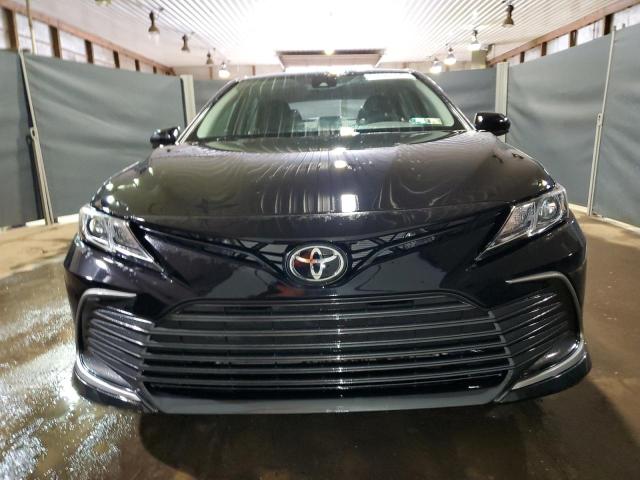 4T1C11AKXPU154374 - 2023 TOYOTA CAMRY LE BLACK photo 5