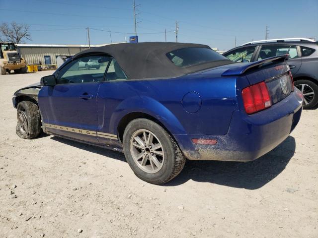 1ZVFT84N055258614 - 2005 FORD MUSTANG BLUE photo 2