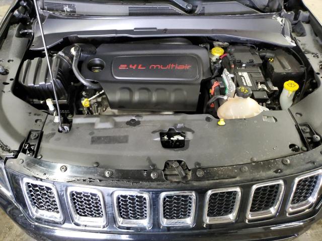 3C4NJCBB4JT494712 - 2018 JEEP COMPASS LATITUDE GRAY photo 11