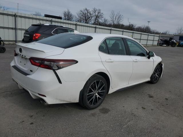4T1T11AKXPU754876 - 2023 TOYOTA CAMRY SE NIGHT SHADE WHITE photo 3