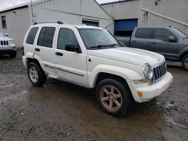 1J4GL58K06W109664 - 2006 JEEP LIBERTY LIMITED WHITE photo 4