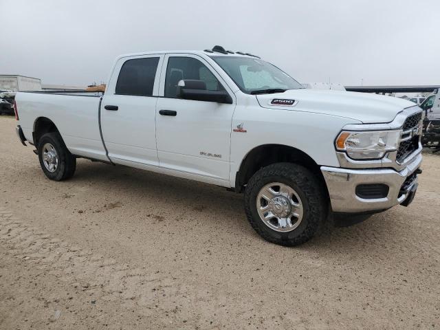 3C6UR5HL4NG403847 - 2022 RAM 2500 TRADESMAN WHITE photo 4