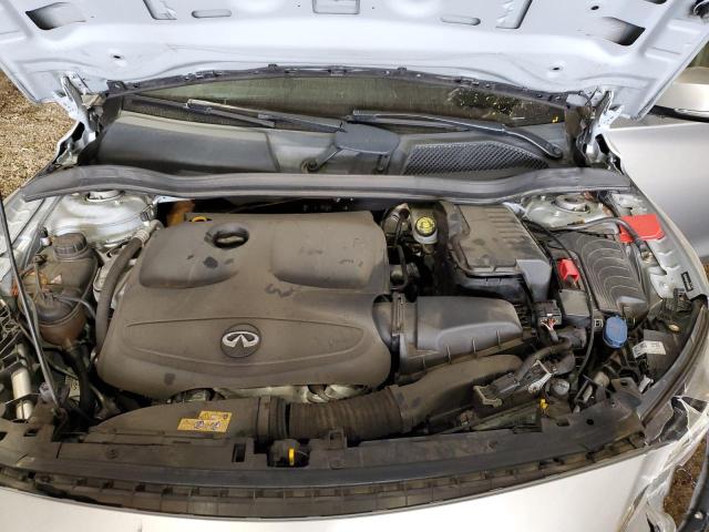 SJKCH5CP3JA058365 - 2018 INFINITI QX30 BASE Silber Foto 12