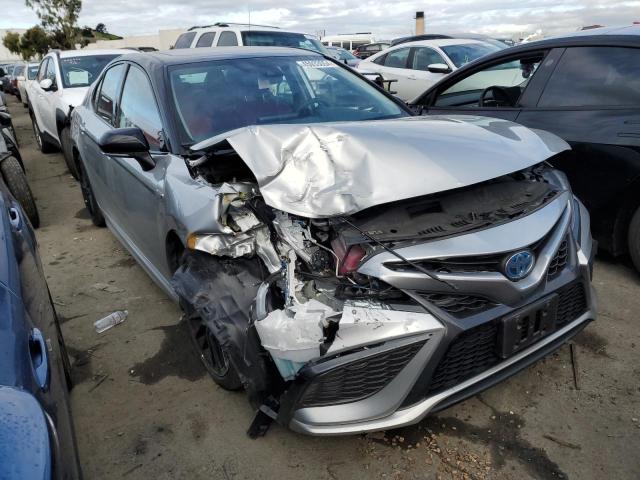 4T1K31AK0MU029739 - 2021 TOYOTA CAMRY XSE SILVER photo 4