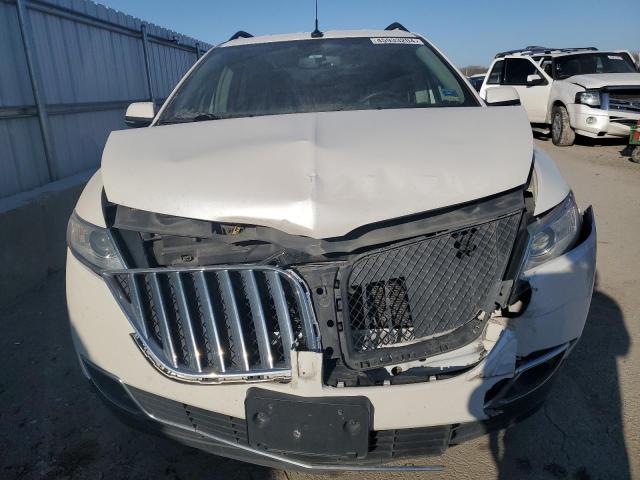 2LMDJ6JK6DBL43305 - 2013 LINCOLN MKX WHITE photo 5