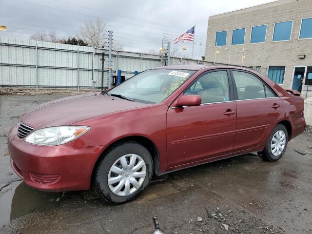 4T1BE32K95U412245 - 2005 TOYOTA CAMRY LE RED photo 1