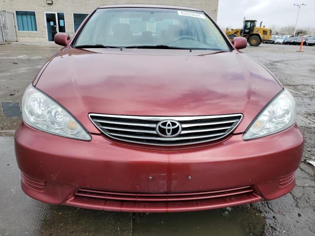 4T1BE32K95U412245 - 2005 TOYOTA CAMRY LE RED photo 5