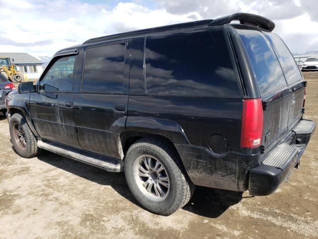 1GYEK13R4YR120384 - 2000 CADILLAC ESCALADE BLACK photo 2