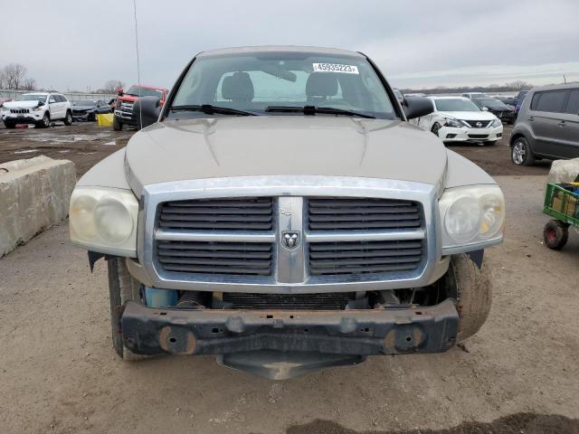 1D7HE42K05S317305 - 2005 DODGE DAKOTA SLT TAN photo 5