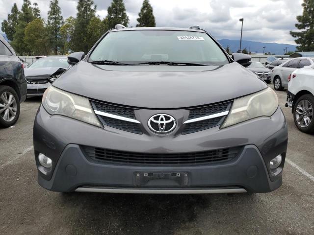 2T3WFREV0FW194910 - 2015 TOYOTA RAV4 XLE GRAY photo 5