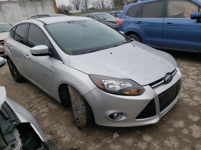 1FAHP3N28CL145015 - 2012 FORD FOCUS TITANIUM SILVER photo 4