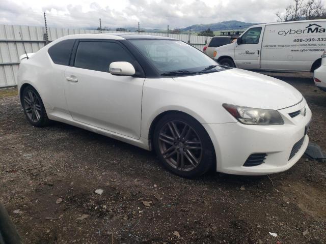 JTKJF5C78D3056953 - 2013 TOYOTA SCION TC WHITE photo 4